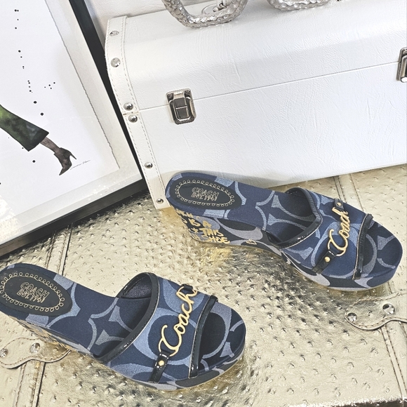 COACH CARISSA HEELS💙💛 - Picture 4 of 14